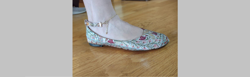 DIY Project: Ankle Bracelets for Ballet Flat Shoes